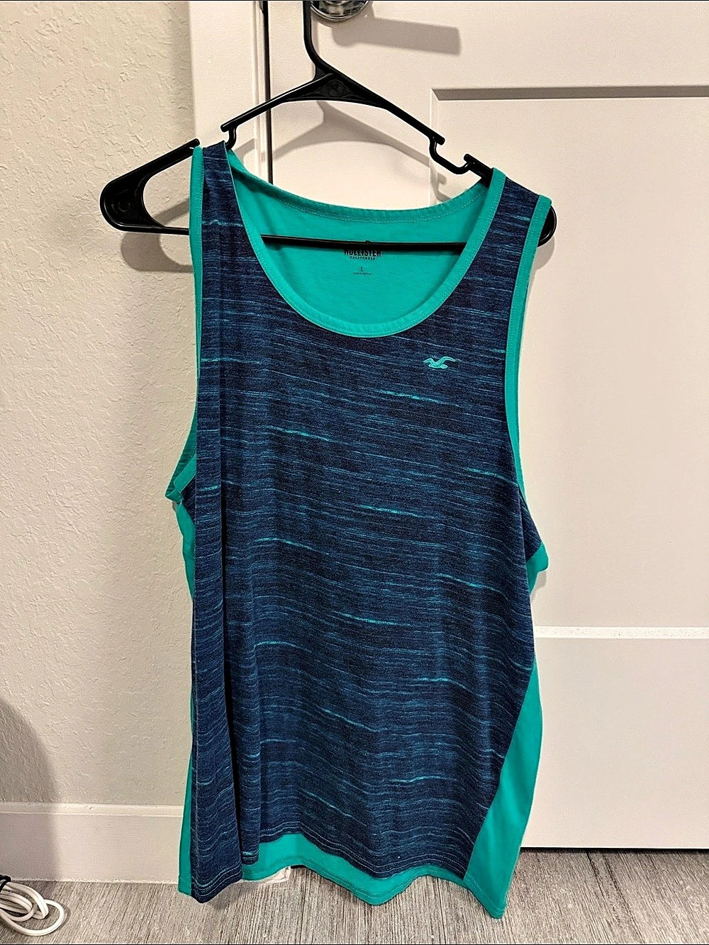 Hollister Men's Tank Top in Blue & Green